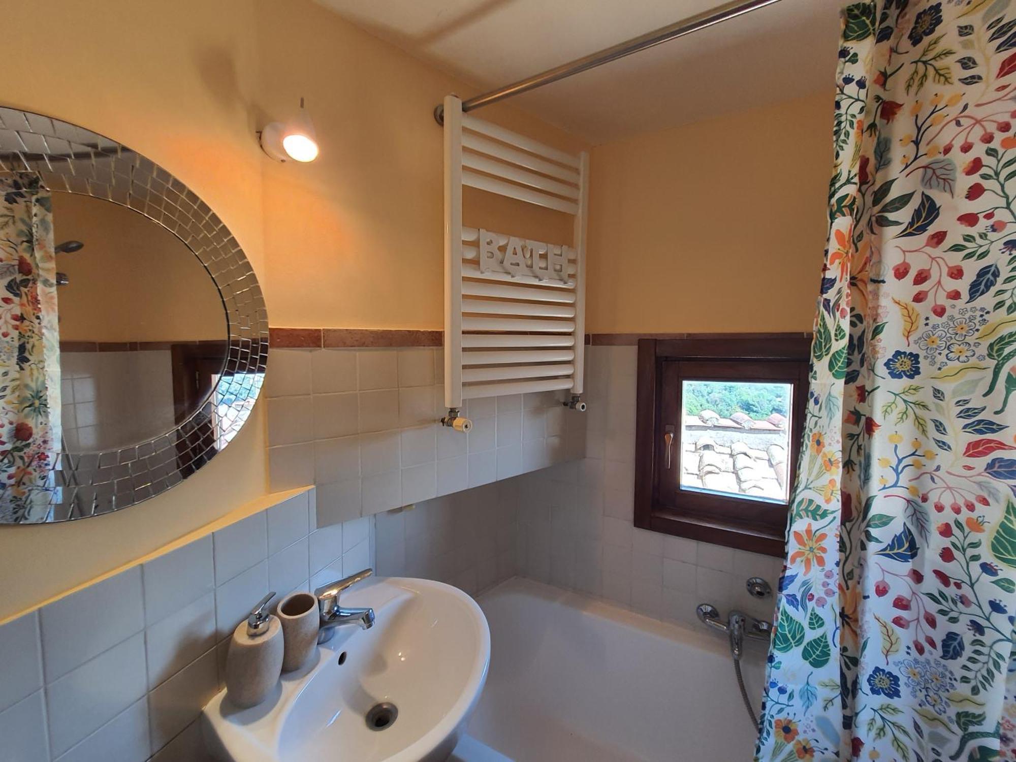 Historic In The Village With Panoramic Views Castelnuovo Di Porto